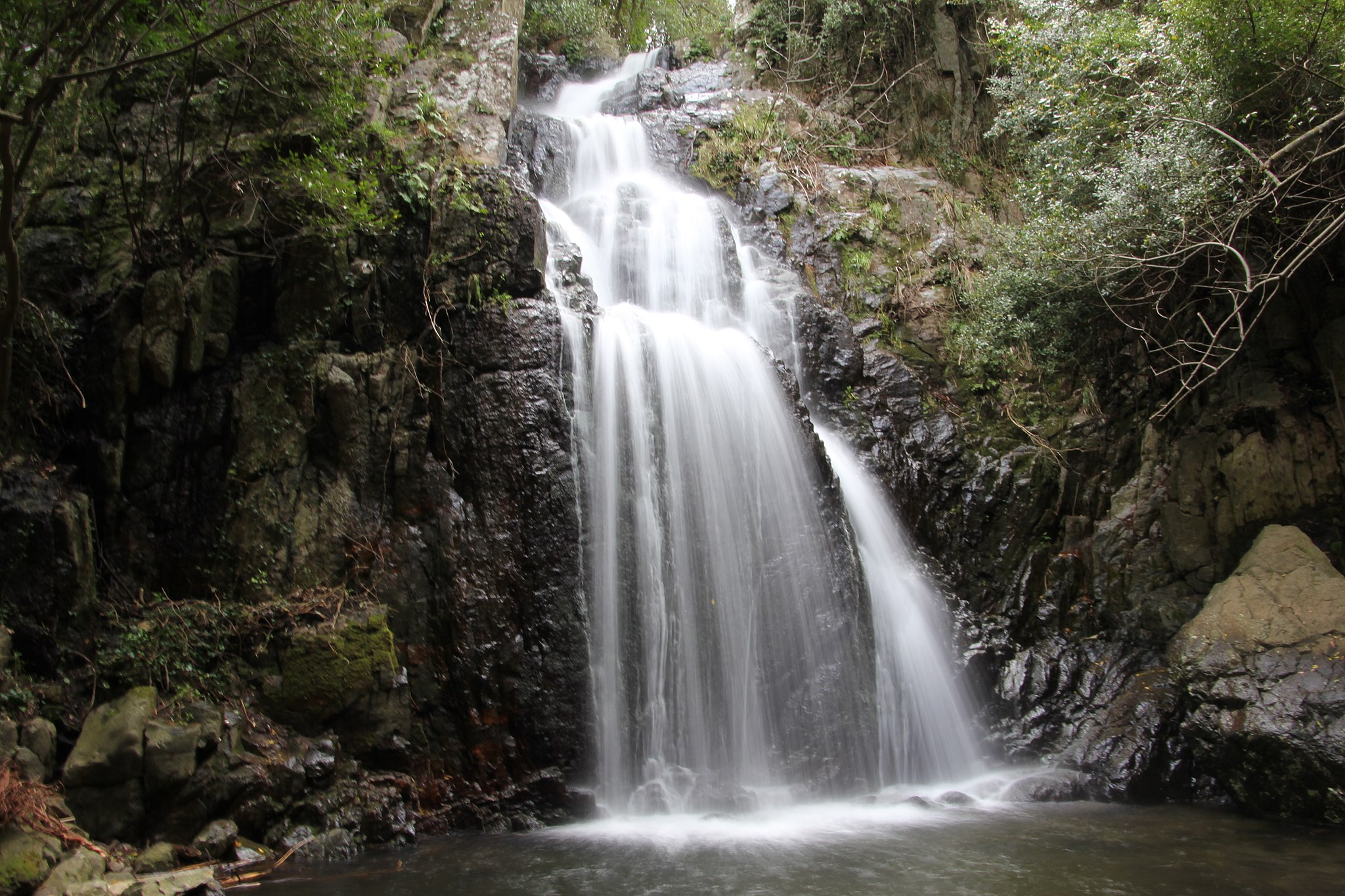 Cascata di s'Istrampu de sos Molinos - Santu Lussurgiu. Credits: Gianni Careddu/commons.wikimedia.org. License: CC BY-NC-SA. santu lussurgiu cascata di sistrampu de sos molinos 13